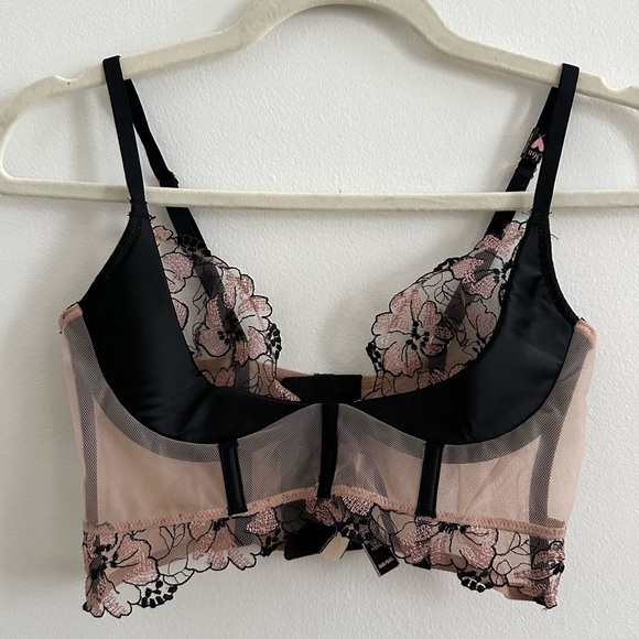 NWT Victoria Secret Bustier top - Picture 2 of 5